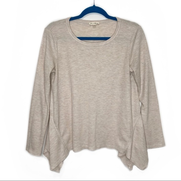 Jane & Delancey Cream Thermal Sharkbite Hem Blouse - Picture 1 of 9